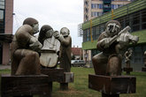 скульптурная композиция в парке Ходонина