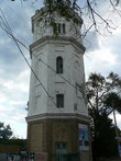 Еще одна старая башня в центре города