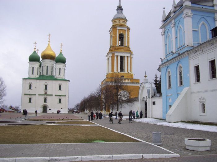 Соборная площадь Кремля Коломна, Россия