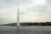 фонтан в Женевском озере