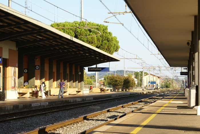 станция Каттолика, Италия