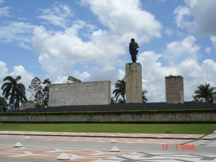Здесь хранится прах революционера 20 века Санта-Клара, Куба