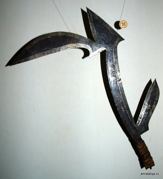 Нож метателей пинга из Центральной Африки. Тула, Россия