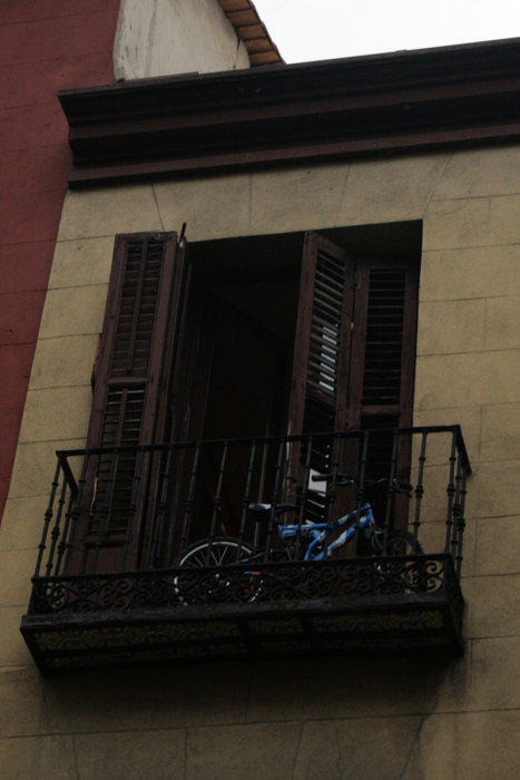 такие лоджии и не снились советскому брату, любящему собирать на балконе весь хлам с дачи Мадрид, Испания