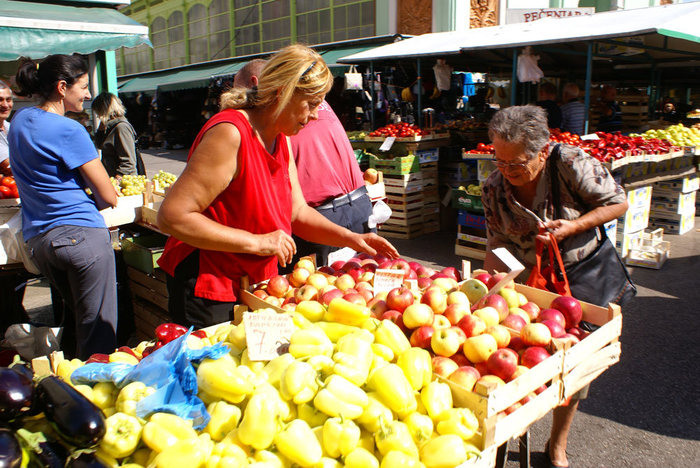На городском рынке в Риеке Кварнер, Хорватия