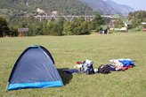 Наша палатка в кемпинге — с видом на мост  Джурджевича