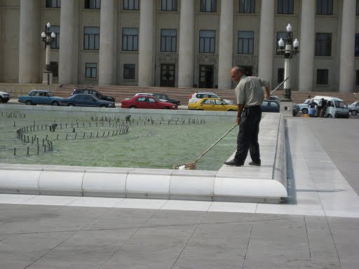 Очистка бассейна Баку, Азербайджан