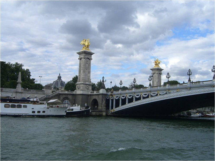 Мост в честь российского императора Париж, Франция