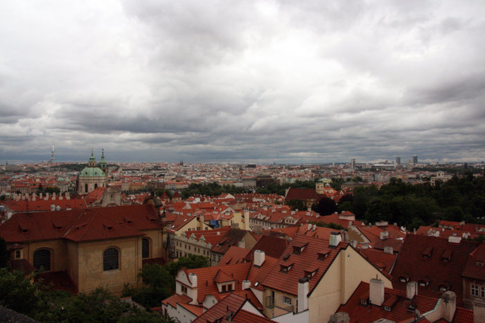 между небом и землей Прага, Чехия