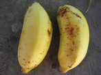 Бананы размером с зажигалку