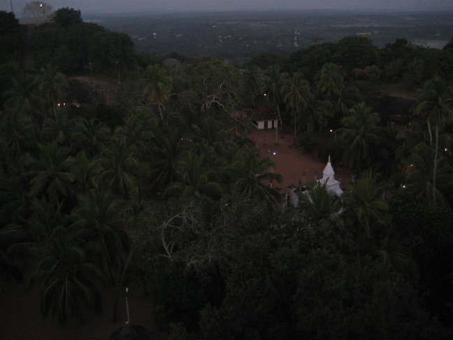 Рассвет на Арадханагале Анурадхапура, Шри-Ланка