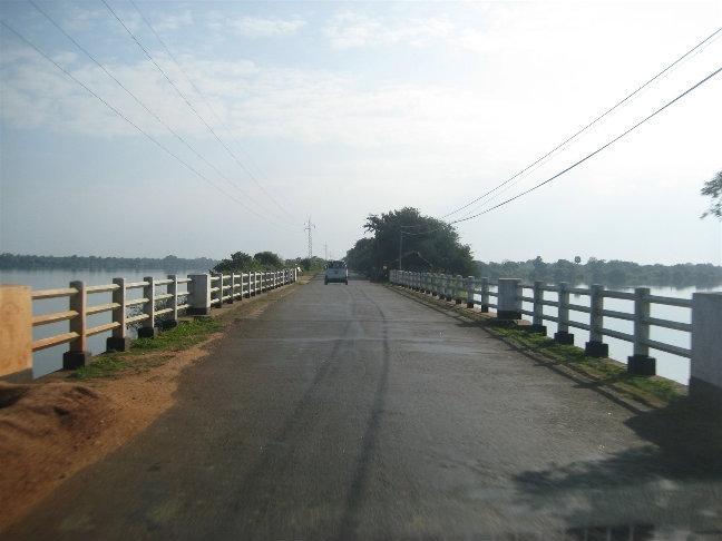 Арадханагала - Тринкомали Шри-Ланка