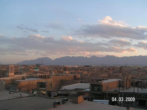 Город и горы Йезд, Иран