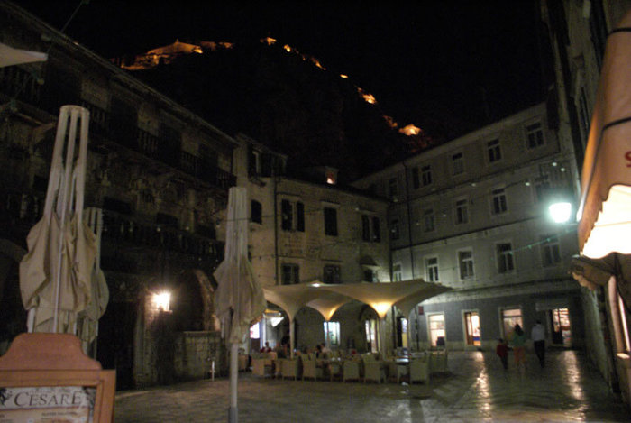 Ночью в Которе Котор, Черногория