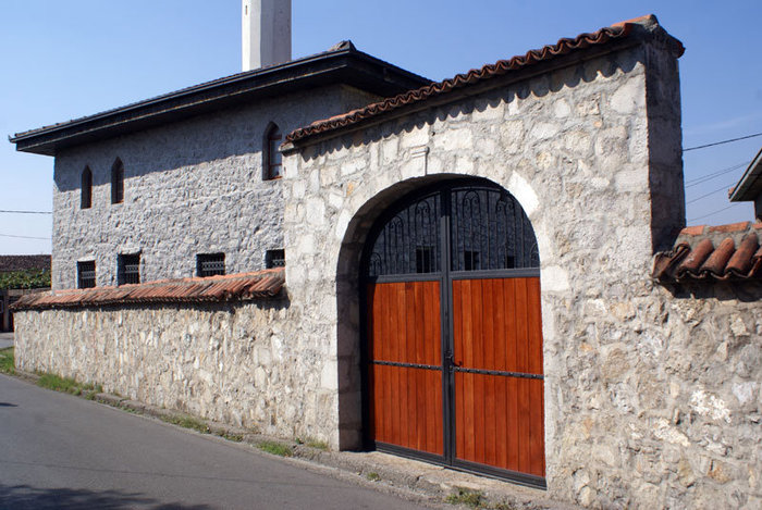 Вход в мечеть Подгорица, Черногория