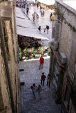 Вид сверху на улочку Старого города
