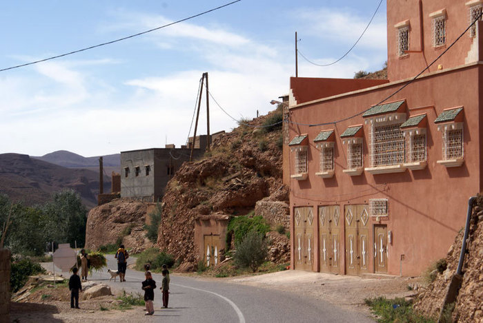 Деревенсчкая улица — дорога Бульман, Марокко