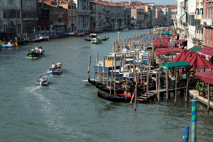 вид на Гранд канал с моста Риалто Венеция, Италия