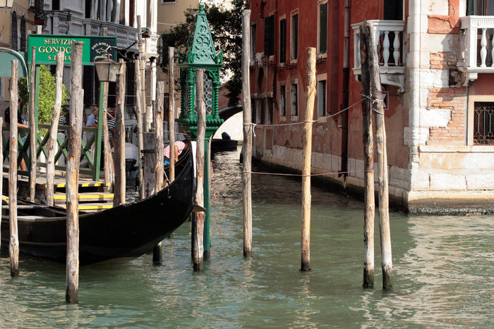 Гранд канал и примыкающий к нему канал Венеция, Италия