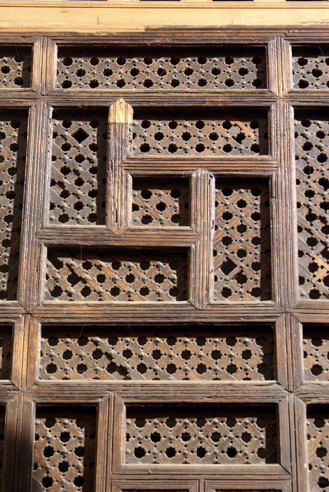 Деревянная решетка на окне Фес, Марокко