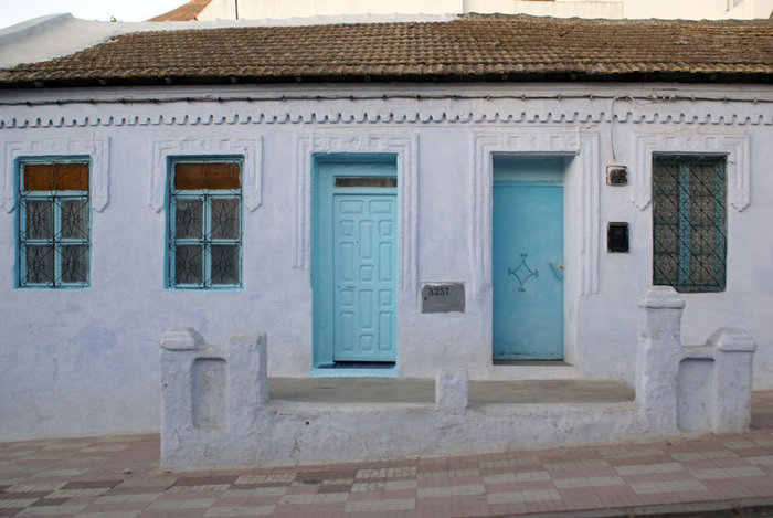 Две двери и три окна Шефшауэн, Марокко