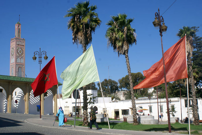 Флаги на площади Танжер, Марокко