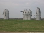 На разъезде в Дубосеково стоит теперь мемориал героям-панфиловцам.
