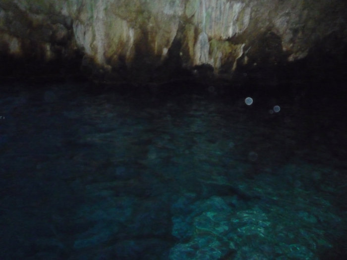 Голубая пещера, плохая фотография, но другой нет Черногория