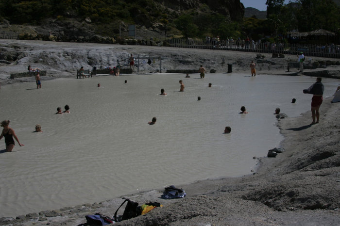 Грязевые ванны Остров Вулкано, Италия