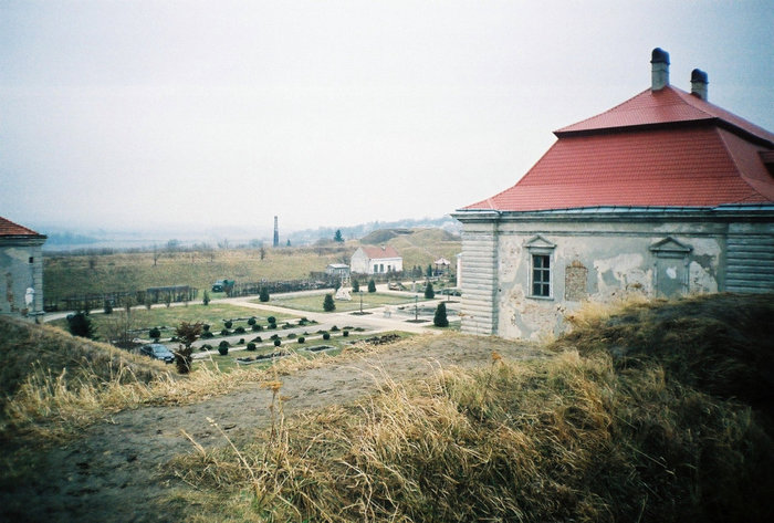 Вид с вала на замковый двор Золочев, Украина