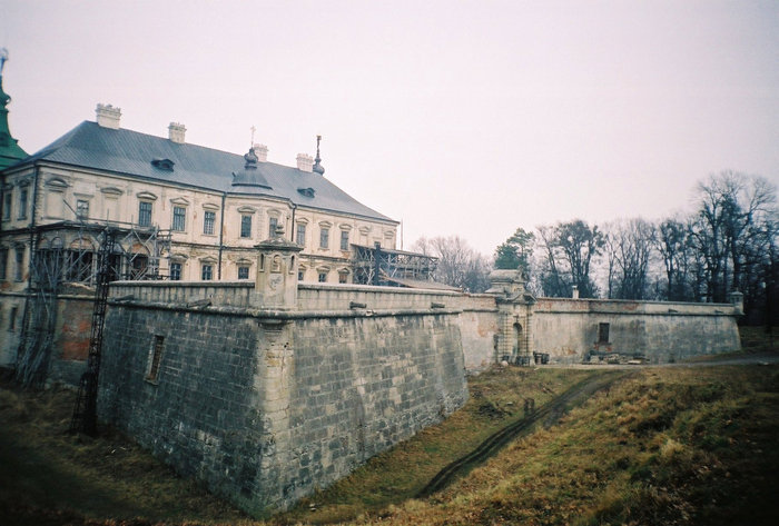 Замок Подгорцы (Бродовский район), Украина