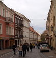 Пожалуй, самой уютной и симпатичной улицей из всех в старом Вильнюсе я бы назвала улицу Пилес — пешеходную, застроенную не только старинными зданиями, но и магазинами, кафешками и ресторанчиками.