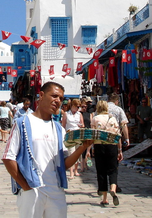 Город поэтов и романтиков или бело-голубое  воспоминание Сиди-Бу-Зид, Тунис