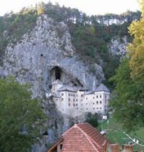 О бароне-бандите Эразме и его замке. Словения