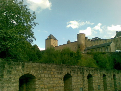 Часть древней крепости в центре города Люксембург