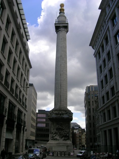 Памятник жертвам большого лондонского пожара, называется лаконично: the Monument Лондон, Великобритания