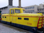 Желтая подлодка из Австрии. Тепловоз-электростанция.