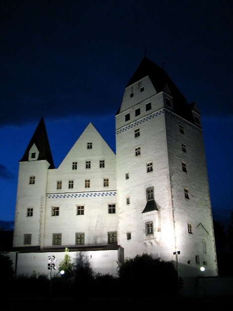 Новая крепость ночью Ингольштадт, Германия