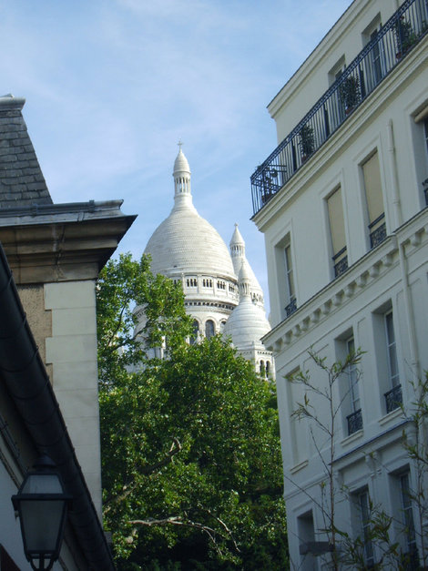 Вид с террасы хостела Париж, Франция