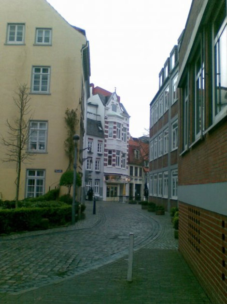 Начало вереницы узких улиц Бремен, Германия