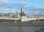 Вид на Кремль с моста на р. Казанка.