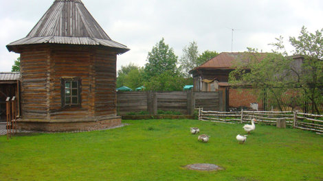 В музее деревянного зодчества Суздаль, Россия