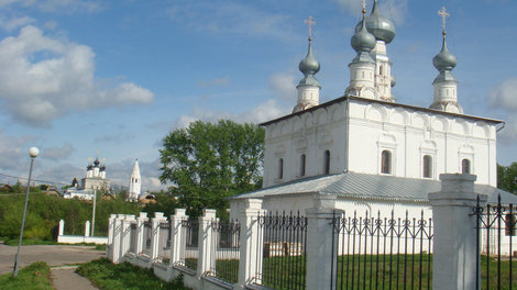 Кругом — церкви Суздаль, Россия