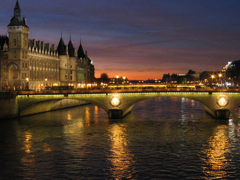 мост Менял Париж, Франция