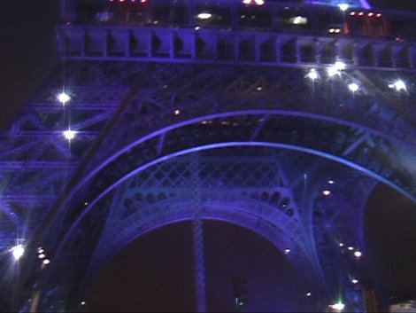 Украшение Парижа - Эйфелева башня Париж, Франция