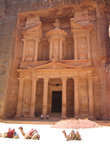 Храм-мавзолей Эль Хазне или Сокровищница фараона