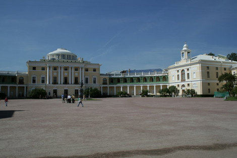 Дворец. Павловск, Россия
