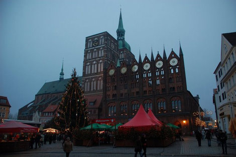 Рождественский базар Штральзунд, Германия