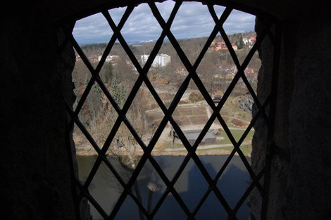 Вид из окна на современную часть города Локет, Чехия