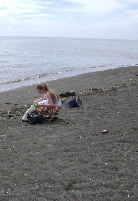 вулканический пляж Бали, Индонезия